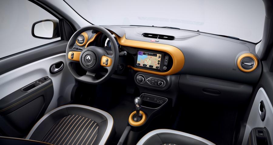 Торпедо Renault Twingo Z.E. 2020 года  (WW) (фото 23 из 27)